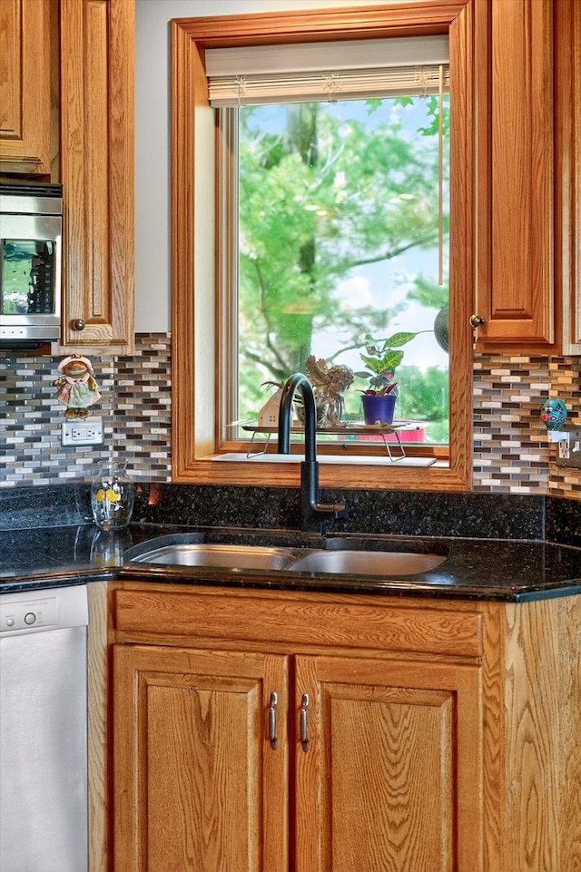 4 Bernay Ct, Cary, IL 60013 - photo 16