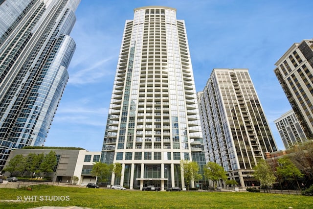 1235 S Prairie Ave Unit 606, Chicago, IL 60605 - view of building exterior
