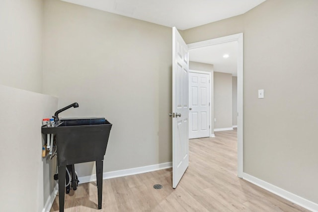 530 Thompson Ave, Winthrop Harbor, IL 60096 - office area featuring baseboards and light wood-style flooring