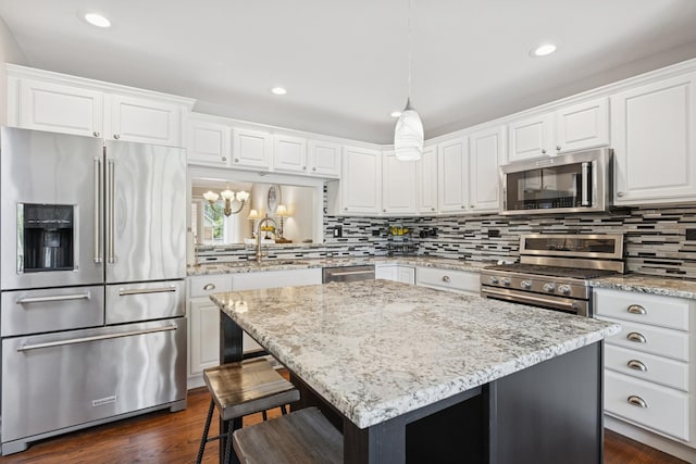 914 Wedgewood Dr, Crystal Lake, IL 60014 - photo 5