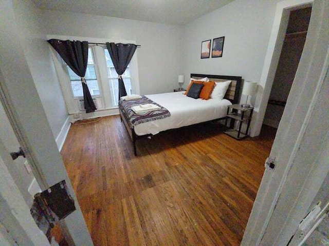 475 Laurel St, Elgin, IL 60120 - bedroom with wood finished floors