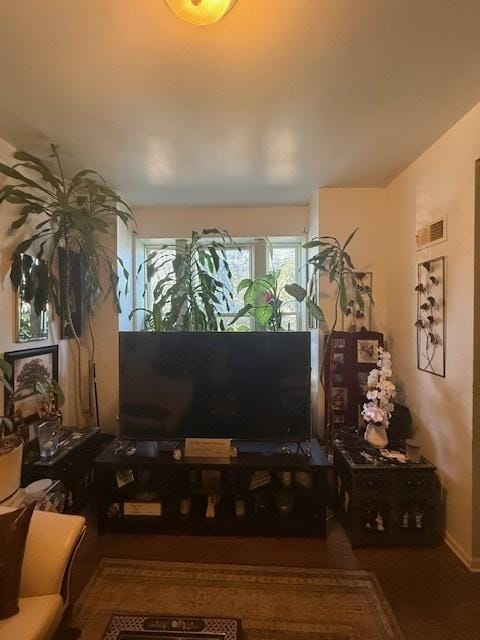 interior space featuring visible vents and baseboards