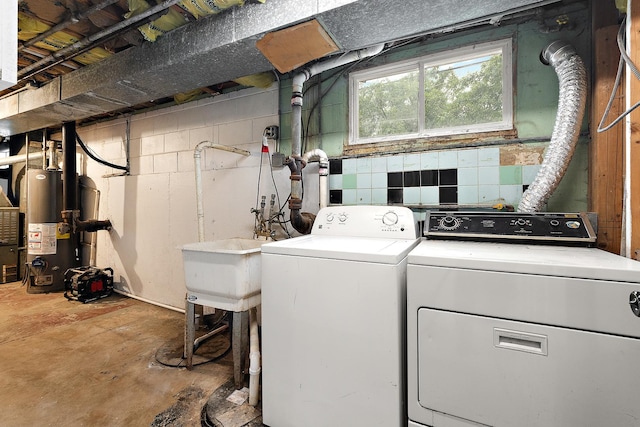 15058 Tripp Ave, Midlothian, IL 60445 - laundry area featuring water heater and separate washer and dryer
