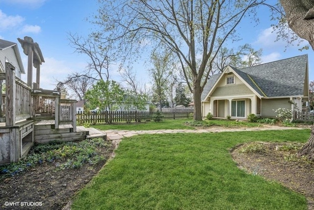 view of yard featuring fence