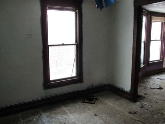 1207 S Main St, Paris, IL 61944 - view of spare room