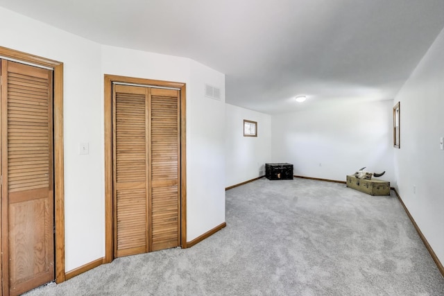 2021 Oak Dr, Mchenry, IL 60050 - unfurnished bedroom featuring carpet and a closet