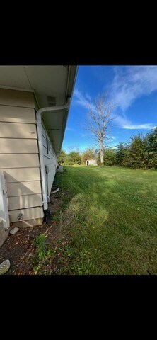 34830 47th St, Burlington, WI 53105 - view of side of property