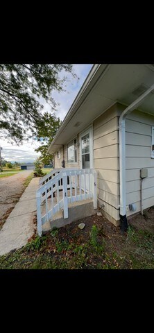 34830 47th St, Burlington, WI 53105 - view of side of property
