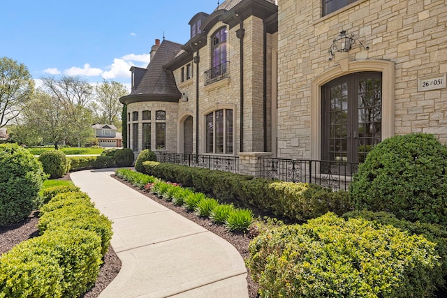 26W051 W Mohican Dr, Wheaton, IL 60189 - exterior space
