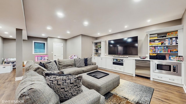 11050 Deer Haven Ln, Orland Park, IL 60467 - living area with light wood finished floors and recessed lighting