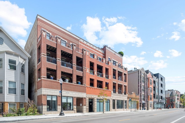 1420 W Belmont Ave Unit 2, Chicago, IL 60657 - photo 2