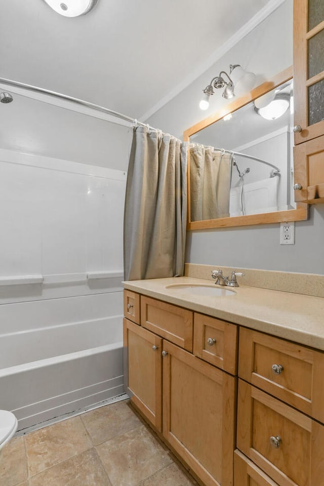 510 S Cottage Grove Ave, Urbana, IL 61802 - full bathroom with vanity and shower / bath combination with curtain