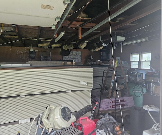 907 S Spruce St, Villa Grove, IL 61956 - view of garage