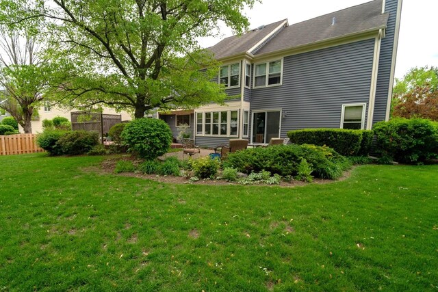 600 Salceda Dr, Mundelein, IL 60060 - rear view of property featuring a patio area