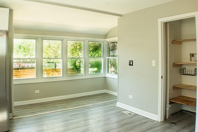 227 E 6th St, Lockport, IL 60441 - unfurnished sunroom with plenty of natural light and lofted ceiling