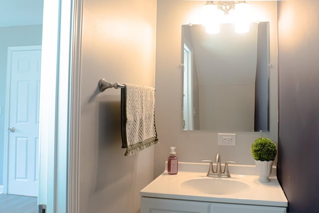 227 E 6th St, Lockport, IL 60441 - bathroom featuring vanity