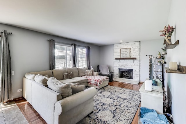 1214 Lone Oak Trl, Aurora, IL 60506 - living area featuring a fireplace
