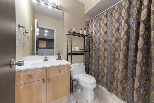 535 N Wood St, Chicago, IL 60622 - bathroom featuring toilet, vanity, a shower with curtain, and tile patterned floors