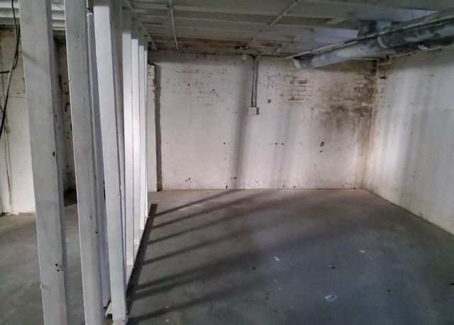 view of unfinished basement