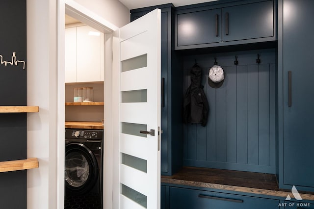 interior space with laundry area and washer / clothes dryer