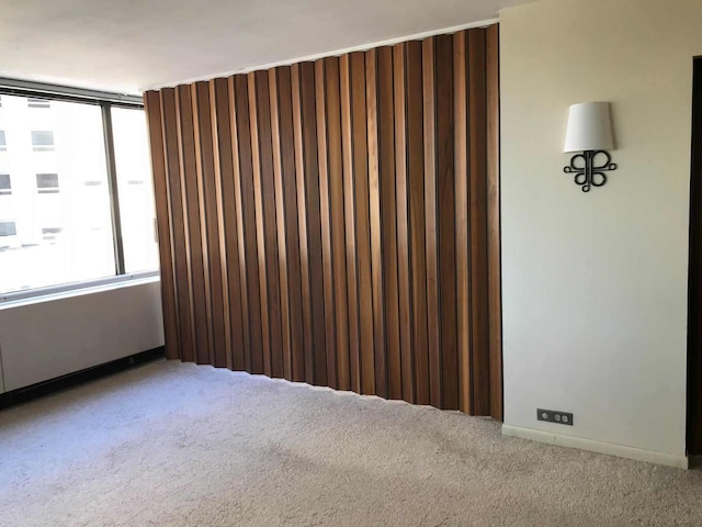 2800 N Lake Shore Dr Unit 613, Chicago, IL 60657 - unfurnished room featuring carpet and baseboards