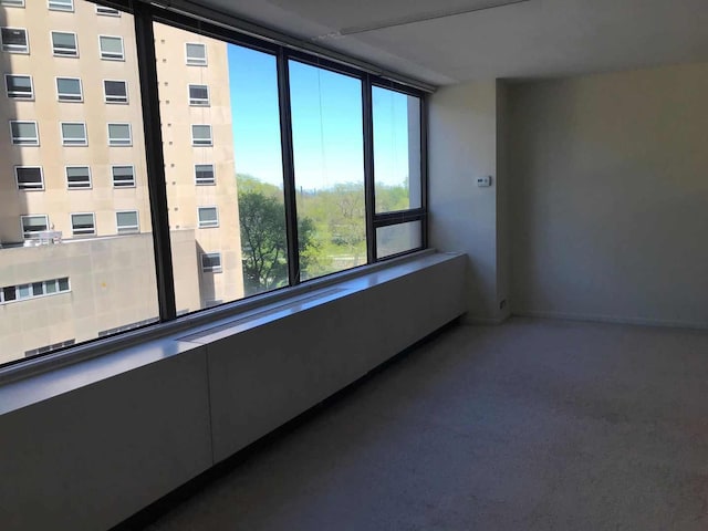 2800 N Lake Shore Dr Unit 613, Chicago, IL 60657 - empty room with carpet floors