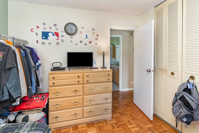 bedroom with a closet