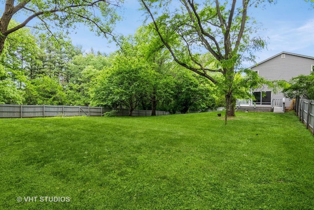41W058 Colson Dr, Saint Charles, IL 60175 - view of yard