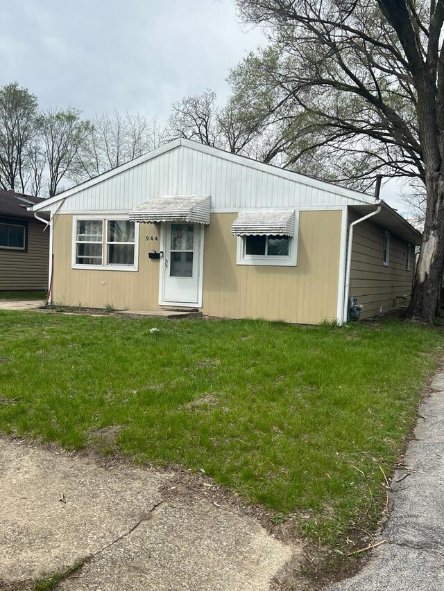 944 Greenbay Ave, Calumet City, IL 60409 - photo 14