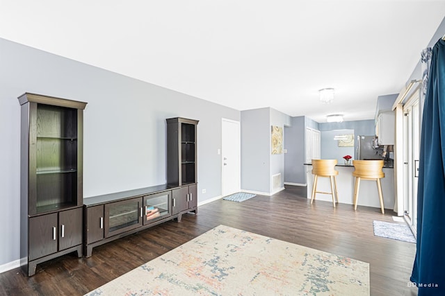 2860 Bridgeport Ln, Aurora, IL 60504 - living area featuring wood finished floors