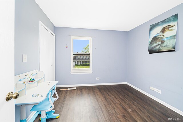 2860 Bridgeport Ln, Aurora, IL 60504 - unfurnished bedroom featuring wood finished floors and baseboards