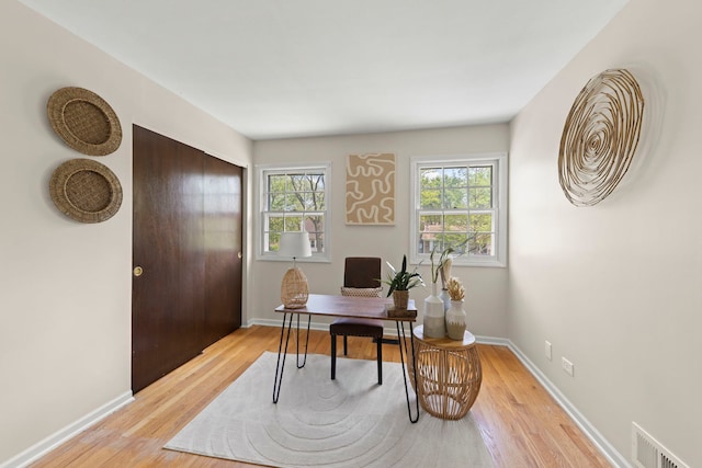 542 Stafford Ln, Glen Ellyn, IL 60137 - office area featuring light wood-style floors and baseboards