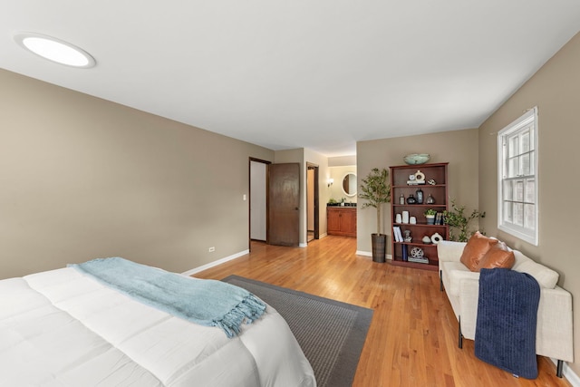 542 Stafford Ln, Glen Ellyn, IL 60137 - bedroom with light wood-style flooring and baseboards
