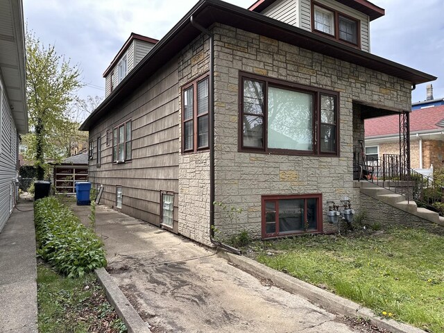 4849 W Eddy St, Chicago, IL 60641 - photo 2
