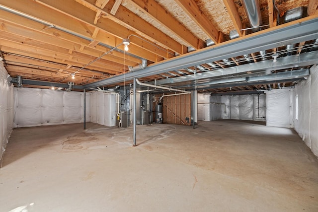 11253 Victoria Ln, Huntley, IL 60142 - unfinished below grade area with gas water heater and heating unit