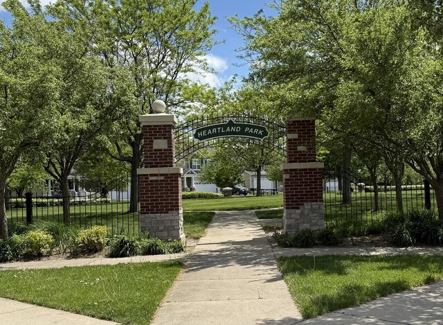 1840 Tall Oaks Dr, Antioch, IL 60002 - view of community