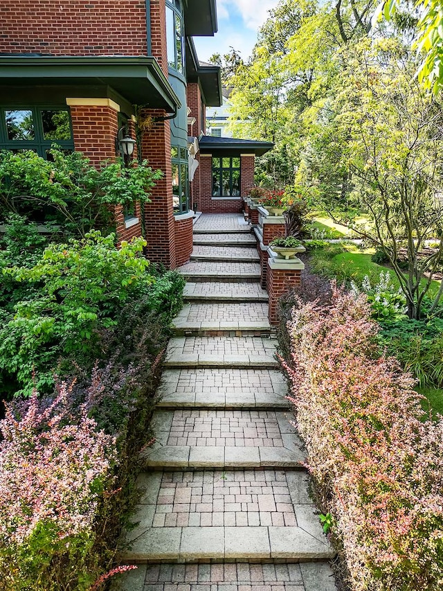 4019 Howard Ave, Western Springs, IL 60558 - view of yard with stairs