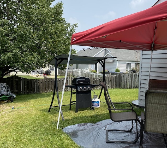 view of yard with fence