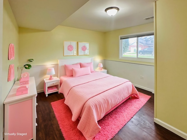 3729 W 121st St, Alsip, IL 60803 - bedroom featuring baseboards, dark wood-style floors, and visible vents