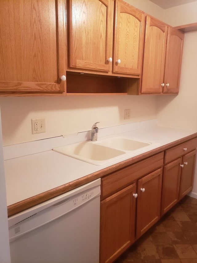 277 Shorewood Dr Unit 2A, Glendale Heights, IL 60139 - kitchen with light countertops, dishwasher, and a sink