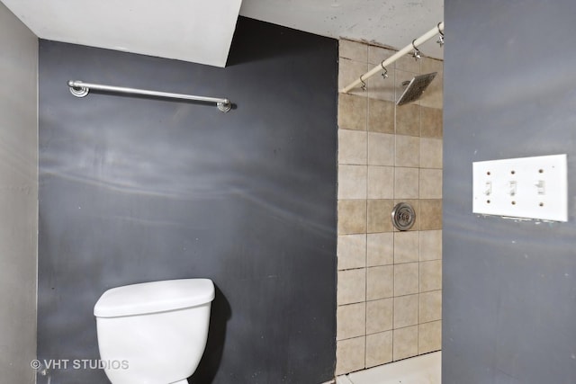 3553 W 77th St, Chicago, IL 60652 - full bathroom with a tile shower and toilet