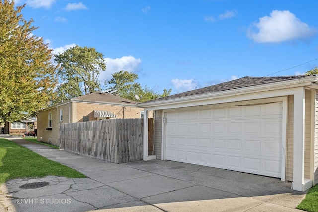3553 W 77th St, Chicago, IL 60652 - detached garage featuring fence