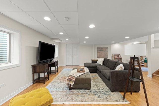 569 Prairie Ave, Glen Ellyn, IL 60137 - living room with baseboards, light wood-style flooring, and recessed lighting
