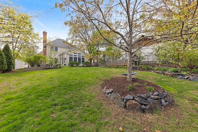 569 Prairie Ave, Glen Ellyn, IL 60137 - view of yard