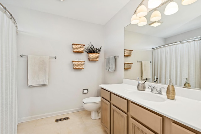 2851 Briarcliff Ln, Lake In The Hills, IL 60156 - full bath featuring visible vents, baseboards, toilet, vanity, and tile patterned flooring
