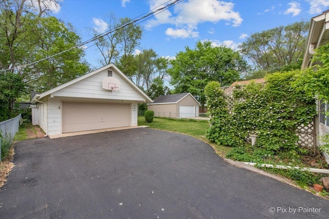 502 Everett Ave, Crystal Lake, IL 60014 - view of detached garage
