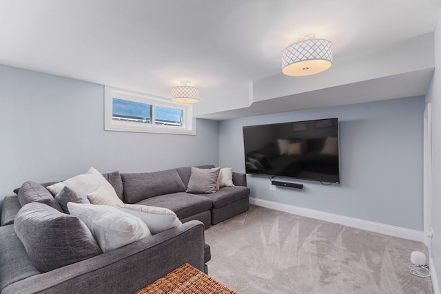 1137 Griffith Rd, Lake Forest, IL 60045 - carpeted living room featuring baseboards