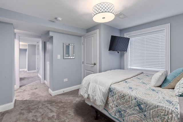 1137 Griffith Rd, Lake Forest, IL 60045 - bedroom with carpet floors and baseboards