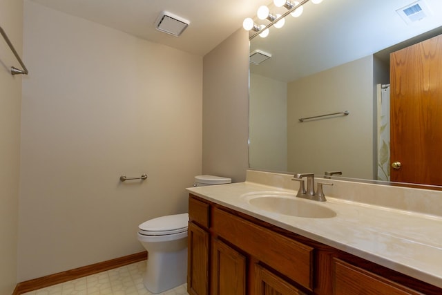 full bathroom featuring toilet, baseboards, visible vents, and tile patterned floors