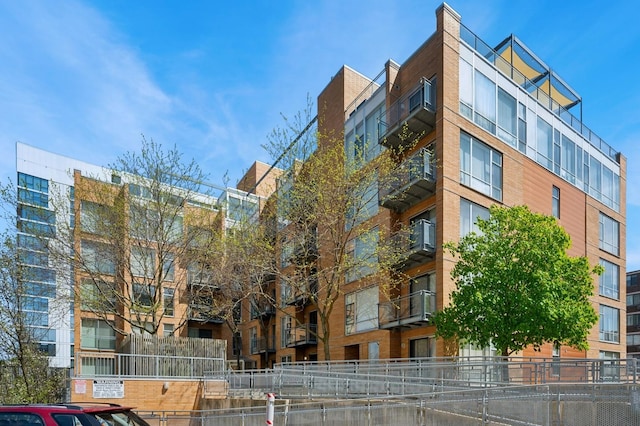 1720 Oak Ave Unit 202, Evanston, IL 60201 - view of apartment building / complex